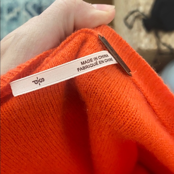 Free People Sweater - Picture 2 of 3